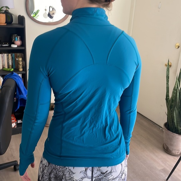 lululemon - Picture 3 of 4